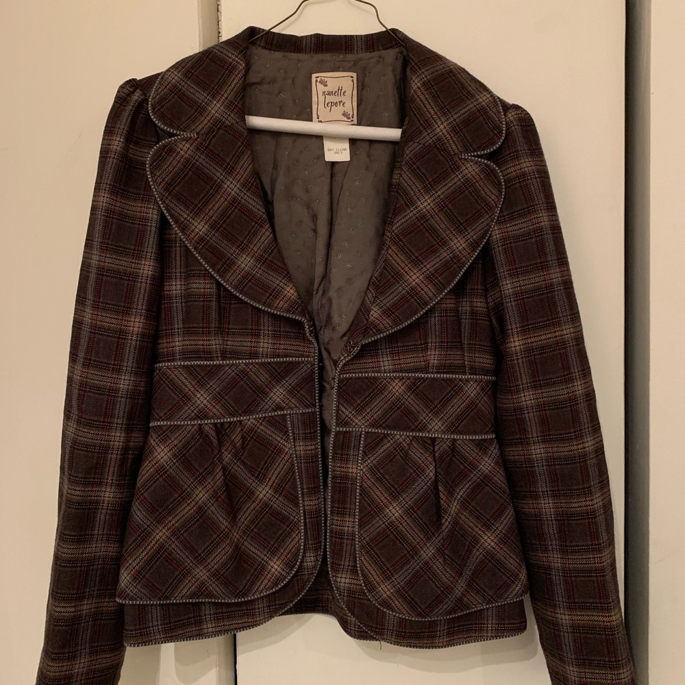 Nanette Lepore Blazer / Jacket size 2. Great condition